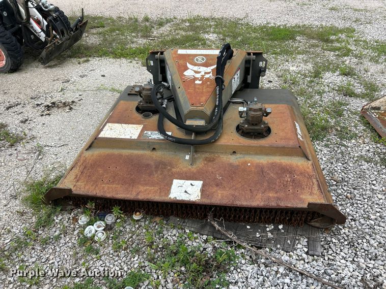 image for item DQ5507 2014 Bobcat 72 rotary mower