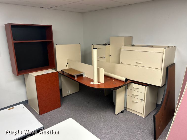 image for item DQ5511 Office furniture