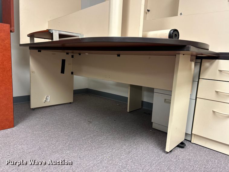 image for item DQ5511 Office furniture