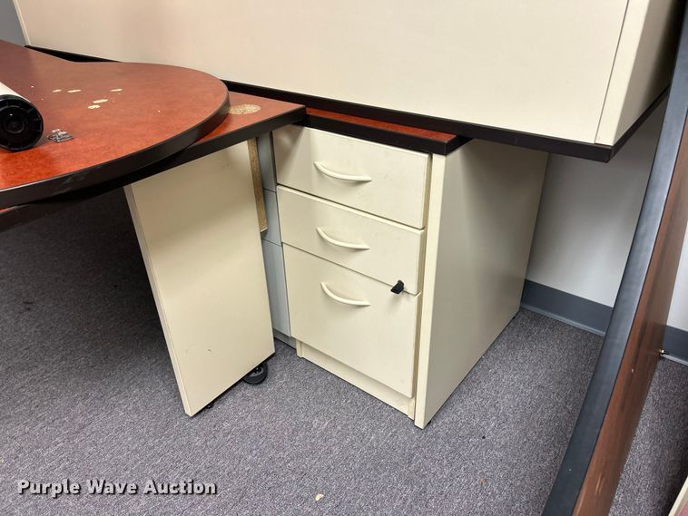 image for item DQ5511 Office furniture