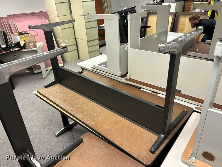 image for item DQ5515 Office tables