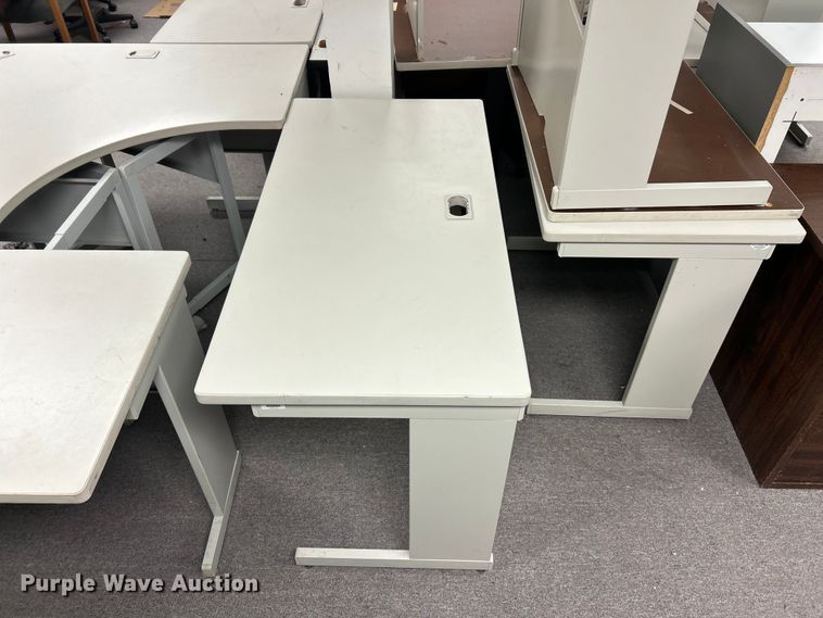 image for item DQ5515 Office tables