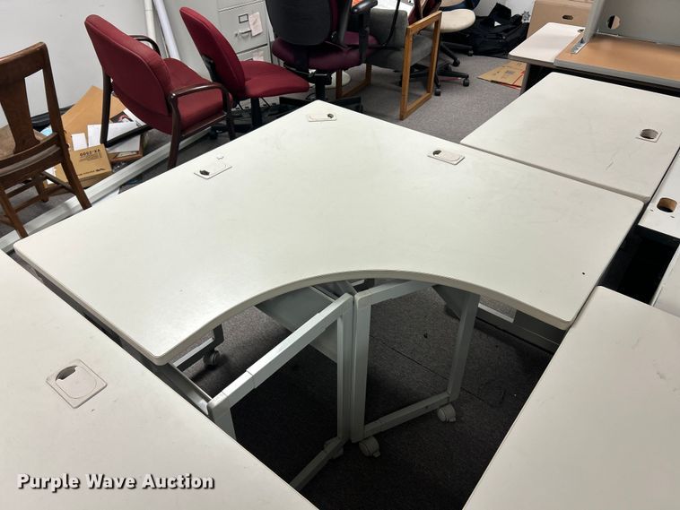 image for item DQ5515 Office tables