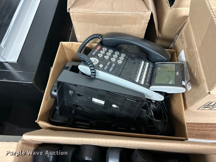 image for item DQ5517 Phones