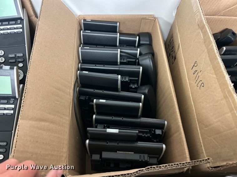 image for item DQ5517 Phones