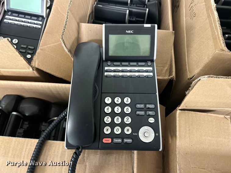 image for item DQ5517 Phones