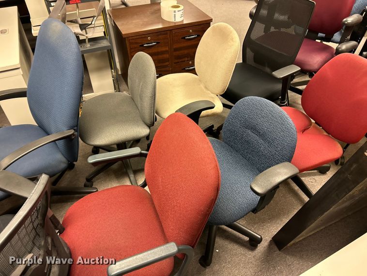 image for item DQ5518 (28) office chairs