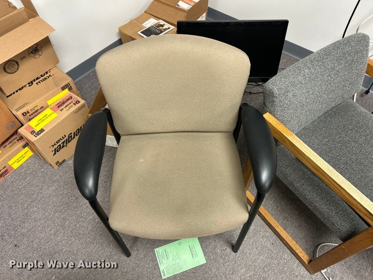 image for item DQ5518 (28) office chairs
