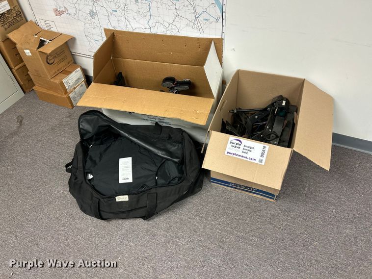 image for item DQ5519 Police equipment