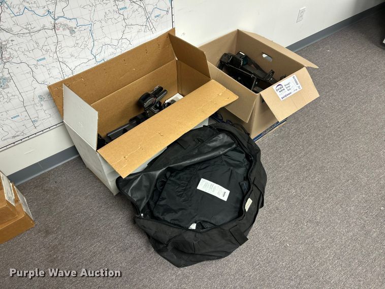 image for item DQ5519 Police equipment