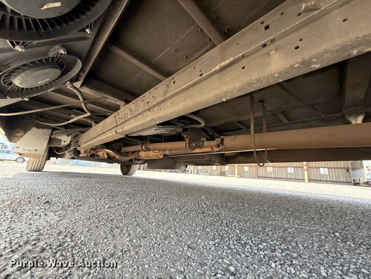 image for item DR1005 2017 Ford E450 shuttle bus