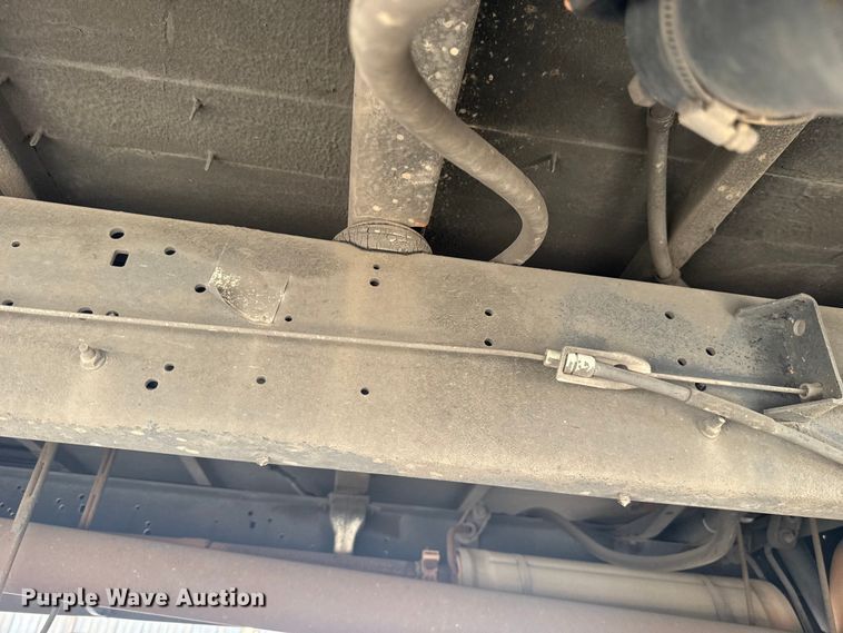 image for item DR1005 2017 Ford E450 shuttle bus