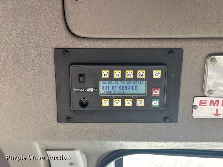 image for item DR1005 2017 Ford E450 shuttle bus