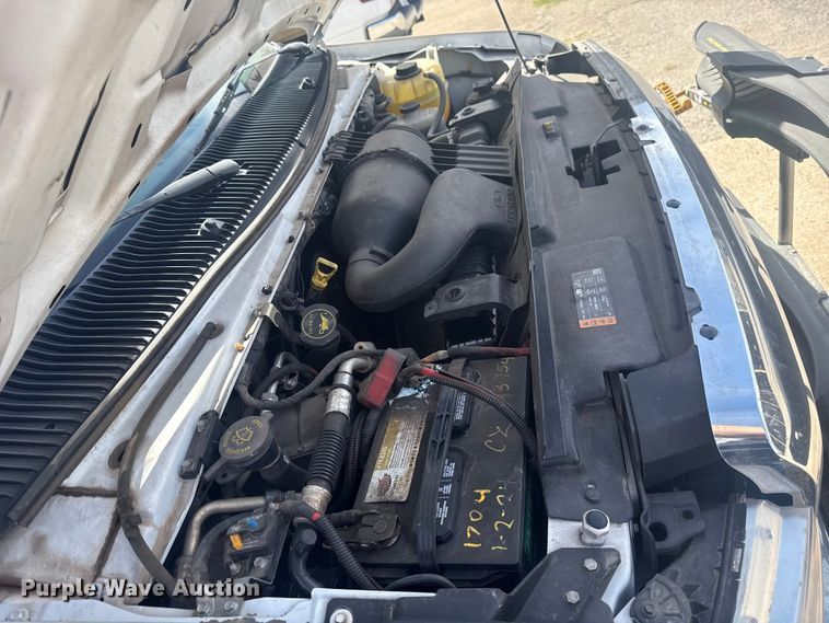 image for item DR1005 2017 Ford E450 shuttle bus