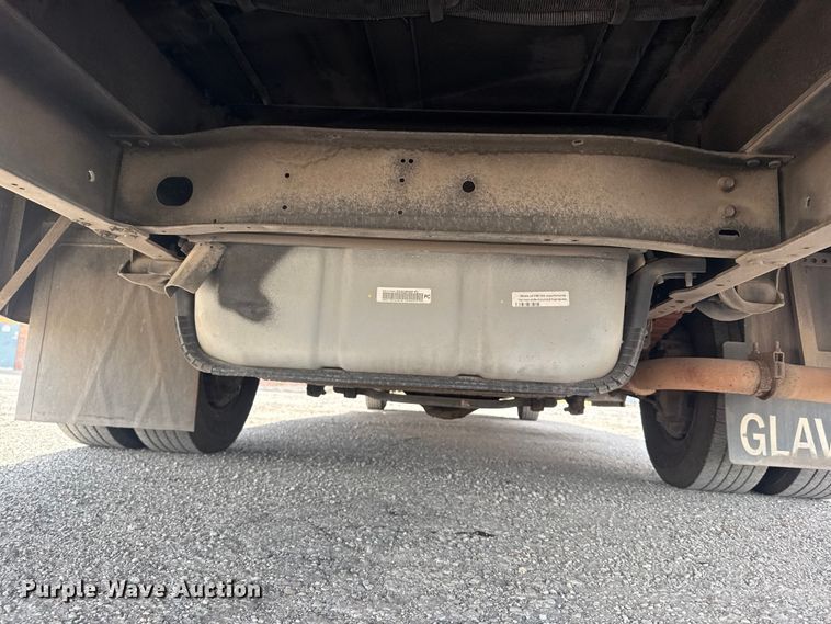 image for item DR1006 2016 Ford E450 shuttle bus