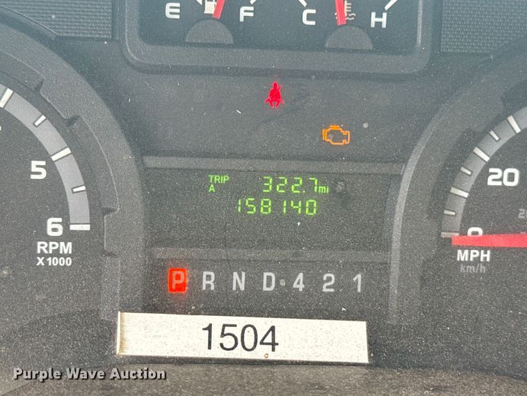 image for item DR1006 2016 Ford E450 shuttle bus