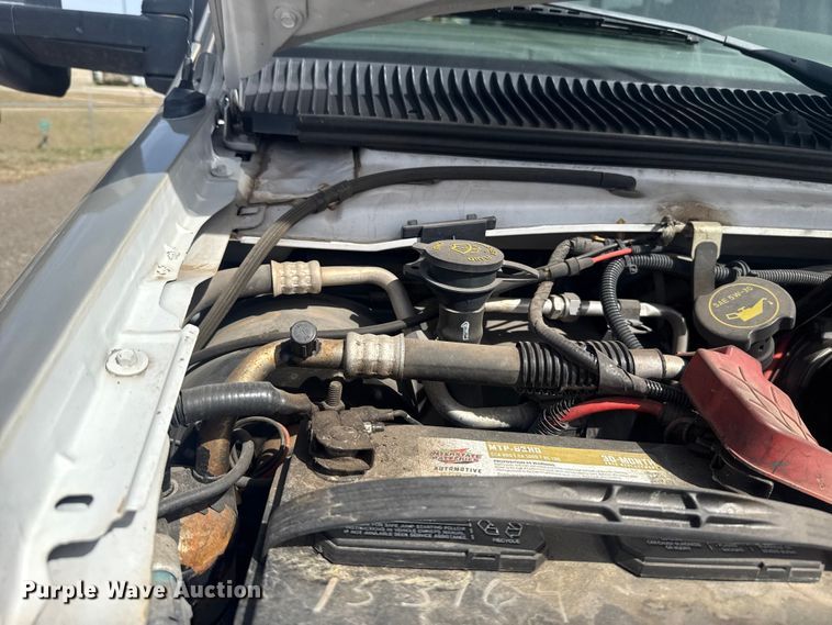 image for item DR1006 2016 Ford E450 shuttle bus