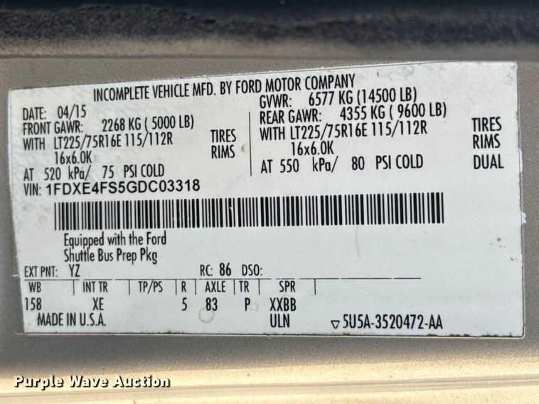 image for item DR1006 2016 Ford E450 shuttle bus