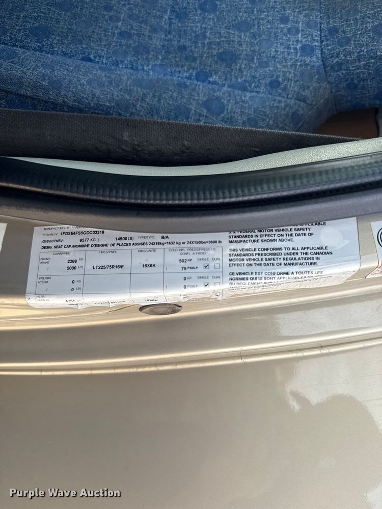 image for item DR1006 2016 Ford E450 shuttle bus