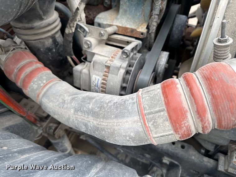 image for item DV2016 2006 International MA035 refuse truck