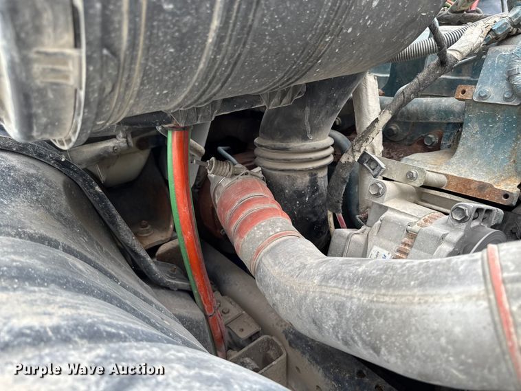 image for item DV2016 2006 International MA035 refuse truck