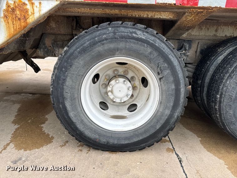 image for item DV2016 2006 International MA035 refuse truck