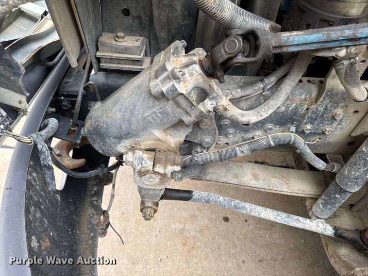 image for item DV2016 2006 International MA035 refuse truck