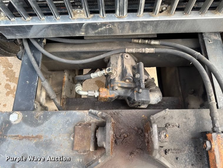 image for item DV2017 2003 International 7400 dump truck