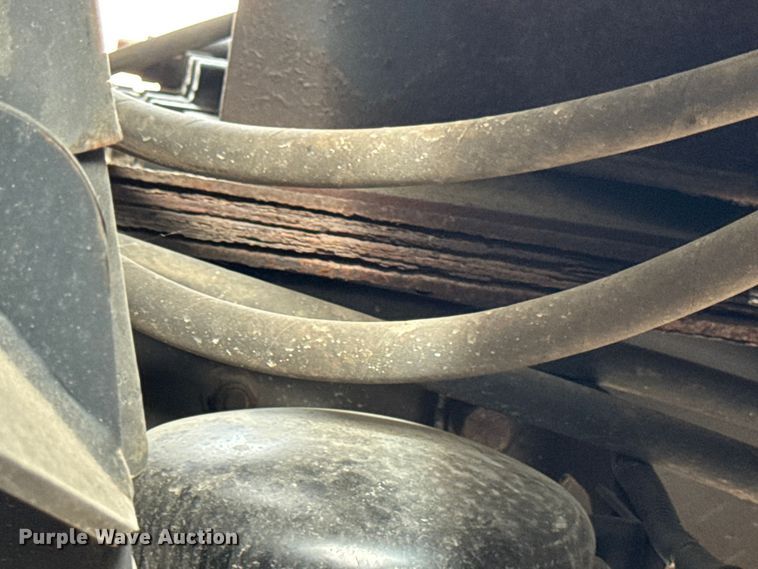 image for item DV2017 2003 International 7400 dump truck