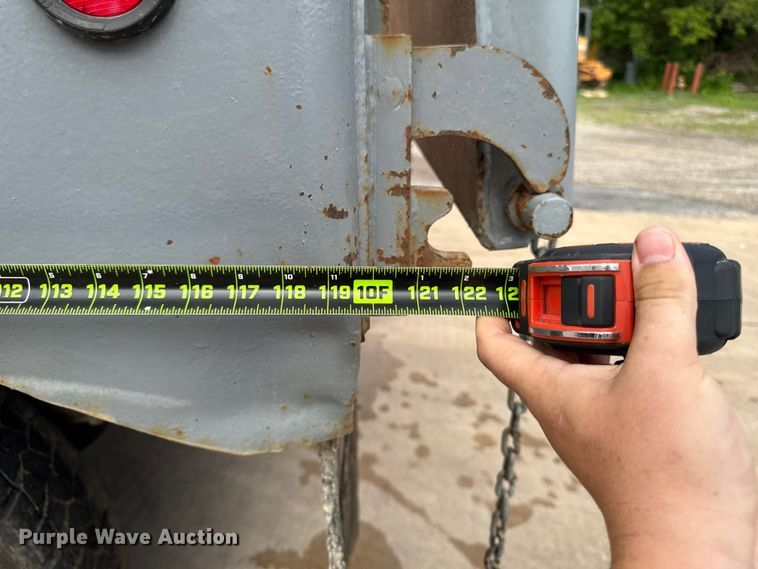 image for item DV2017 2003 International 7400 dump truck