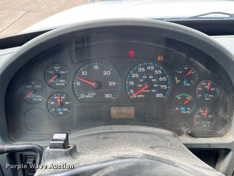 image for item DV2017 2003 International 7400 dump truck