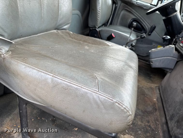 image for item DV2017 2003 International 7400 dump truck