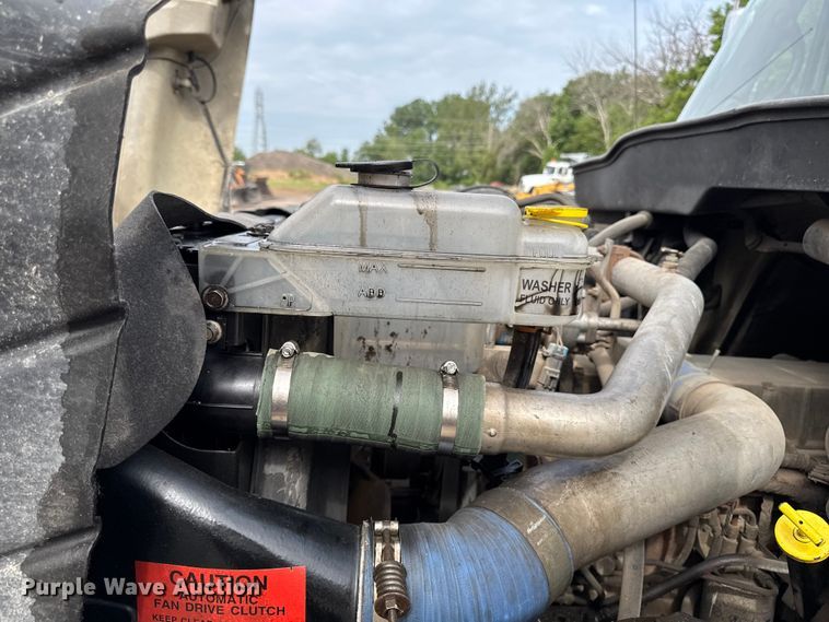 image for item DV2017 2003 International 7400 dump truck
