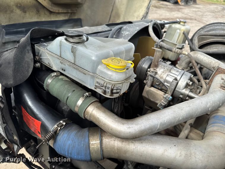 image for item DV2017 2003 International 7400 dump truck