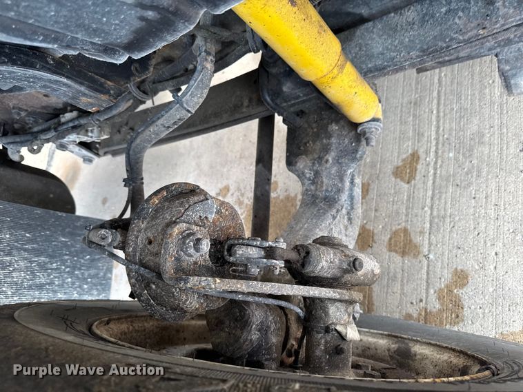 image for item DV2017 2003 International 7400 dump truck