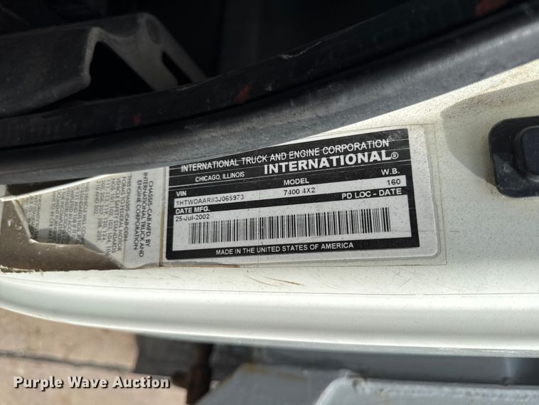 image for item DV2017 2003 International 7400 dump truck