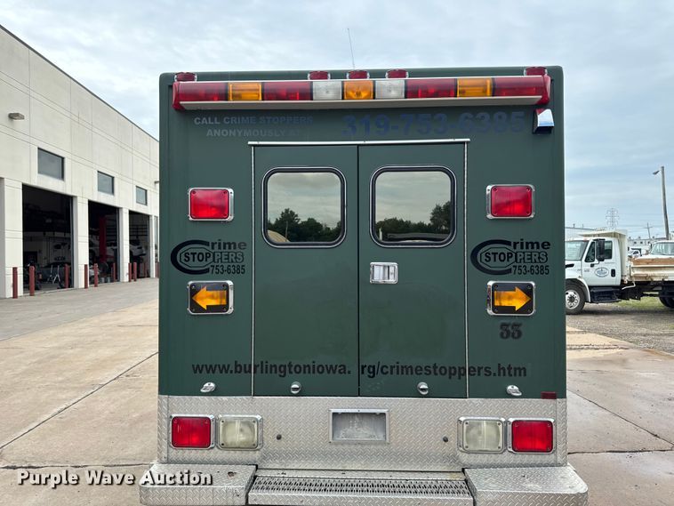 image for item DV2019 1999 Freightliner FL50 ambulance