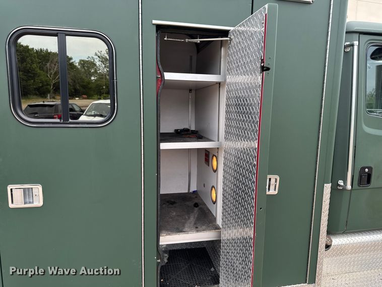 image for item DV2019 1999 Freightliner FL50 ambulance