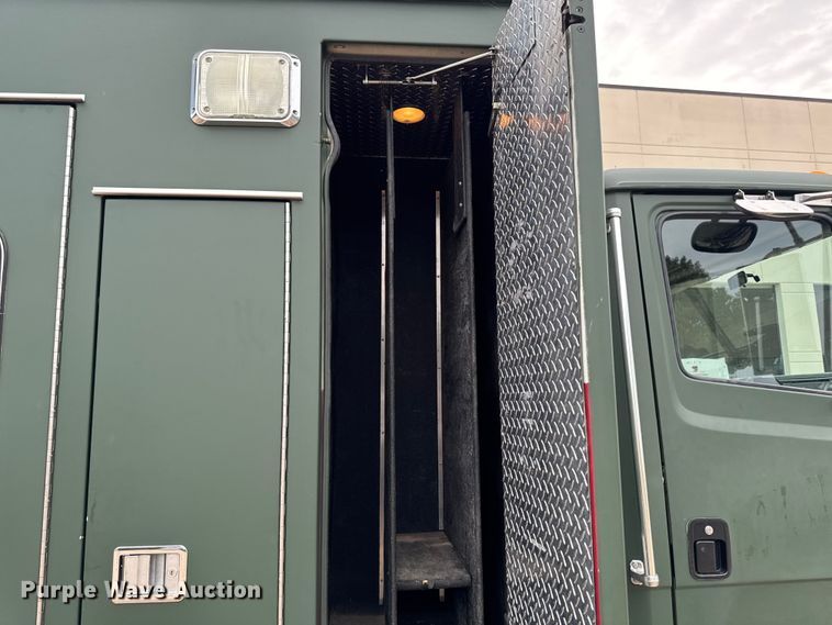 image for item DV2019 1999 Freightliner FL50 ambulance