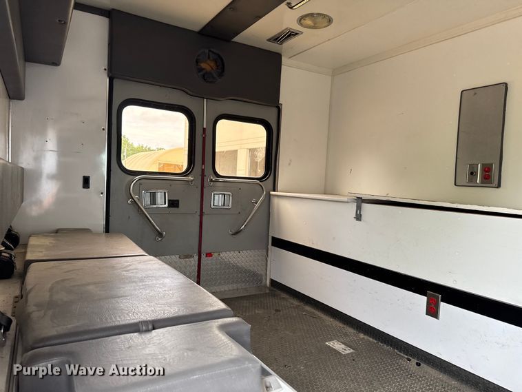 image for item DV2019 1999 Freightliner FL50 ambulance