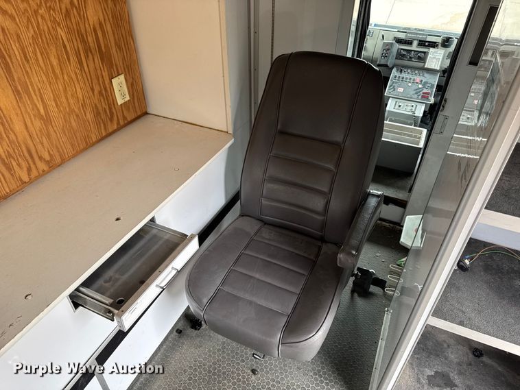 image for item DV2019 1999 Freightliner FL50 ambulance
