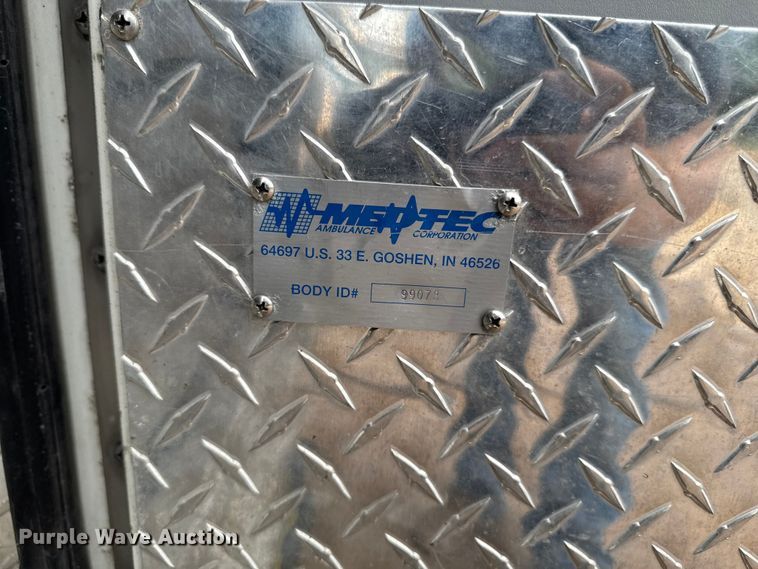 image for item DV2019 1999 Freightliner FL50 ambulance