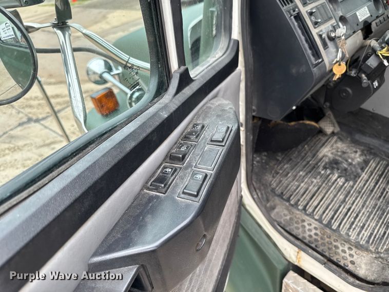 image for item DV2019 1999 Freightliner FL50 ambulance