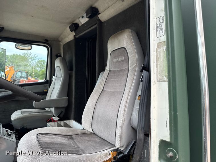 image for item DV2019 1999 Freightliner FL50 ambulance