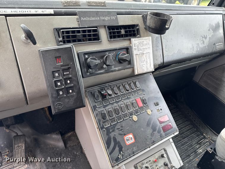 image for item DV2019 1999 Freightliner FL50 ambulance