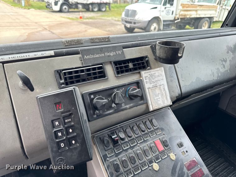 image for item DV2019 1999 Freightliner FL50 ambulance