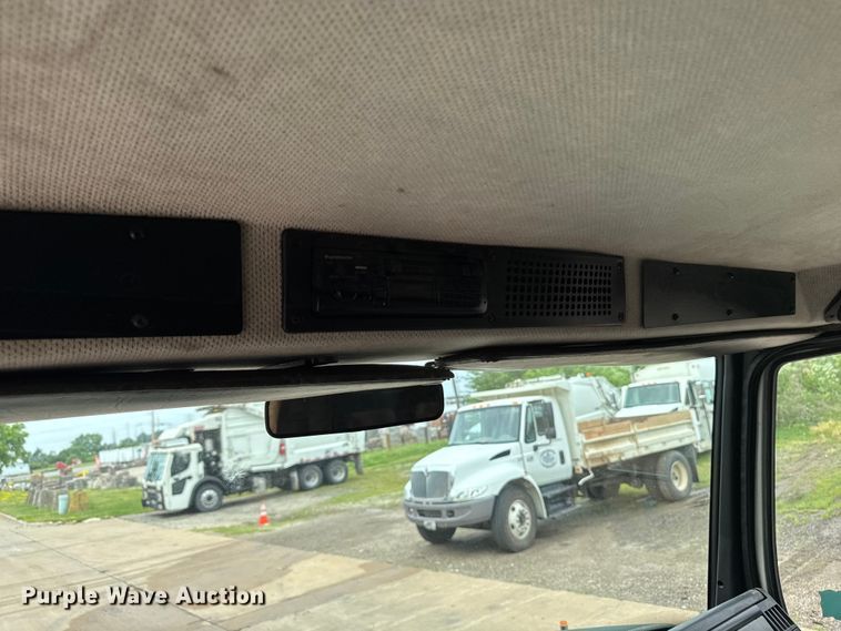 image for item DV2019 1999 Freightliner FL50 ambulance