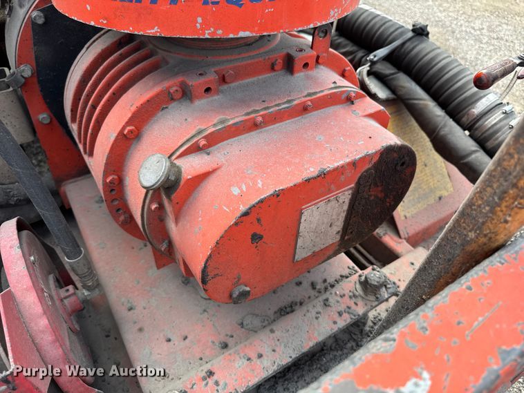 image for item DV2020 2007 Total Patch T7500 pothole patcher