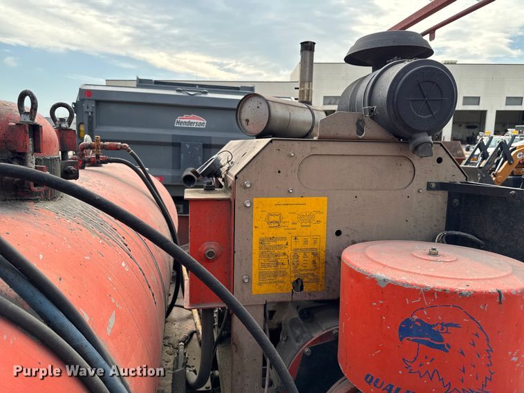 image for item DV2020 2007 Total Patch T7500 pothole patcher