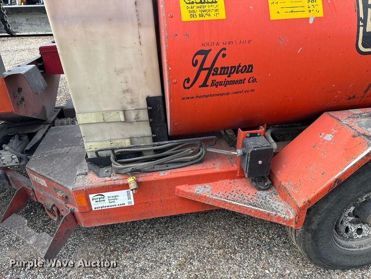 image for item DV2020 2007 Total Patch T7500 pothole patcher